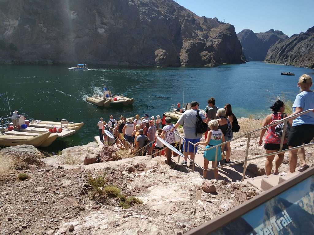 crowded stairs leading to Hoover Dam water rafts